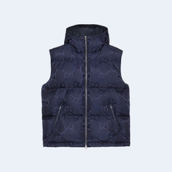 구찌 점보 GG 캔버스 다운 베스트