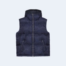 구찌 점보 GG 캔버스 다운 베스트