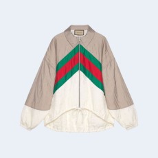 구찌 뉴트럴 로고 프린트 나일론 재킷