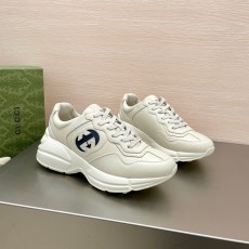 구찌 인터로킹 G 블랙 로고