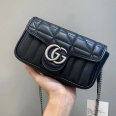 구찌 GG 마몬트 마틀라세 미니백