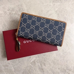 구찌 여성 GG캔버스 장지갑 819122