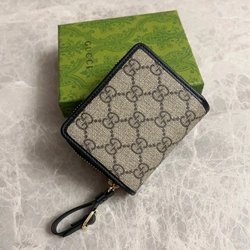 구찌 GG 엠블럼 지퍼 지갑 819131