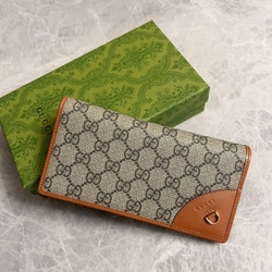 구찌 GG 엠블럼 콘티넨탈 장지갑 821802