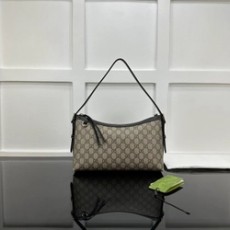 구찌 GG 엠블럼 미디엄 숄더백 847449