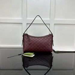 구찌 GG 엠블럼 미디엄 숄더백 847449