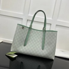 구찌 엠블럼 미디엄 토트백 815213