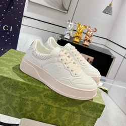 구찌 청키 B 스니커즈