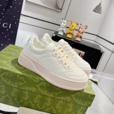 구찌 청키 B 스니커즈