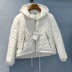 디올 클래식 퀼팅 스티치 숏 후드 패딩