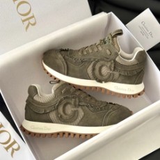 디올 C'est Dior 에크루 스웨이드 스니커즈