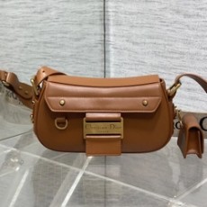 디올 오블리크 스트릿시크 백