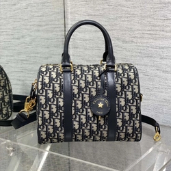 디올 그루브 토트백 25