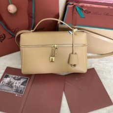 로로피아나 24ss 엑스트라백 L27