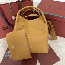 로로피아나 베일 백 라지