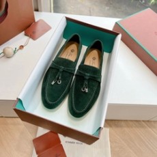 로로피아나 썸머 워크 스웨이드 L-7