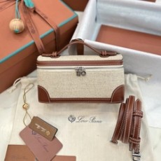 로로피아나 엑스트라백 L19