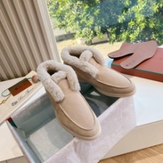 로로피아나 시어링 퍼 스니커즈