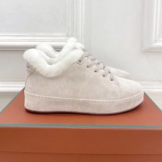 로로피아나 뉴이지스 스니커즈