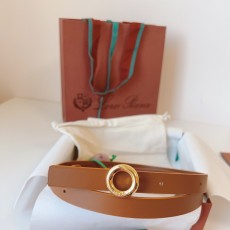 로로피아나 레더 금장 벨트