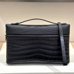 로로피아나 파우치 L29