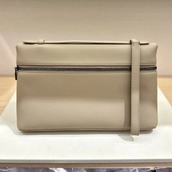 로로피아나 파우치 L29