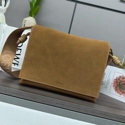 로에베 플라멩코 스웨이드 크로스백