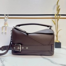 로에베 25FW 퍼즐 바이커 33