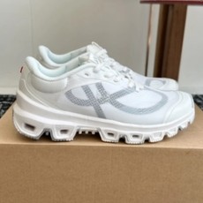 로에베 x 온러닝 스니커즈 클라우드 1.0