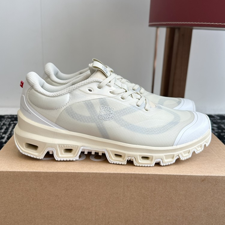 로에베 x 온러닝 스니커즈 클라우드 1.0