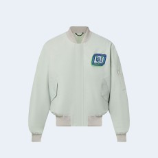 루이비통 엠브로이더드 라이트 웨이트 보머 1ABXSZ