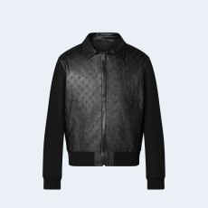 루이비통 엠버스드 모노그램 믹스 레더 블루종 1A9K33