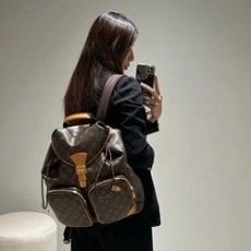 루이비통 몽수리 카고 백팩 M14015