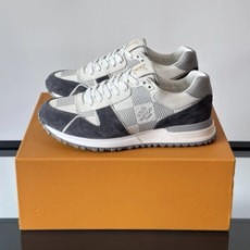 루이비통 런 어웨이 스니커즈