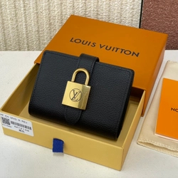 루이비통 로우 키 월릿