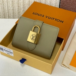 루이비통 로우 키 월릿