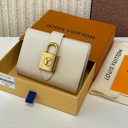 루이비통 로우 키 월릿