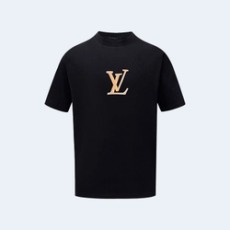 루이비통 레터 프린트 로고 티셔츠 블랙