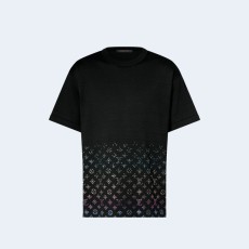 루이비통 모노그램 그라디언트 엠벨리시드 쇼트 슬리브드 티셔츠