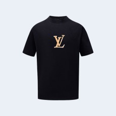 루이비통 레터 프린트 로고 티셔츠 블랙