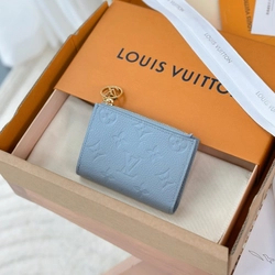 루이비통 리사 월릿 M14654