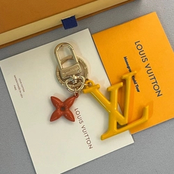 루이비통 팝  플라워 키링 M01076