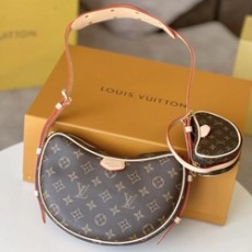 루이비통 크로와상 크로스백 M46828