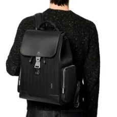 리모와 플랩 백팩