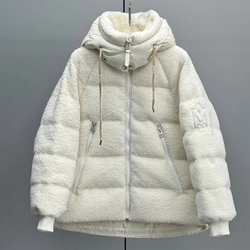 맥카지 다운 패딩