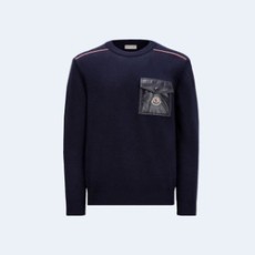 몽클레어 체스트 포켓 로고 패치 니트 네이비