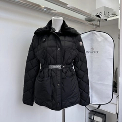 몽클레어 시냐 Cygne 쇼트 다운