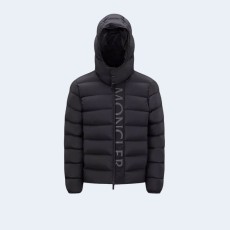 몽클레어 우메 쇼트 다운 자켓 블랙