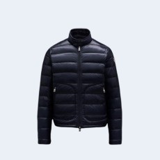 몽클레어 아코루스 다운 패딩 블랙