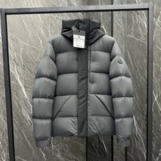 몽클레어 마데이라 패딩